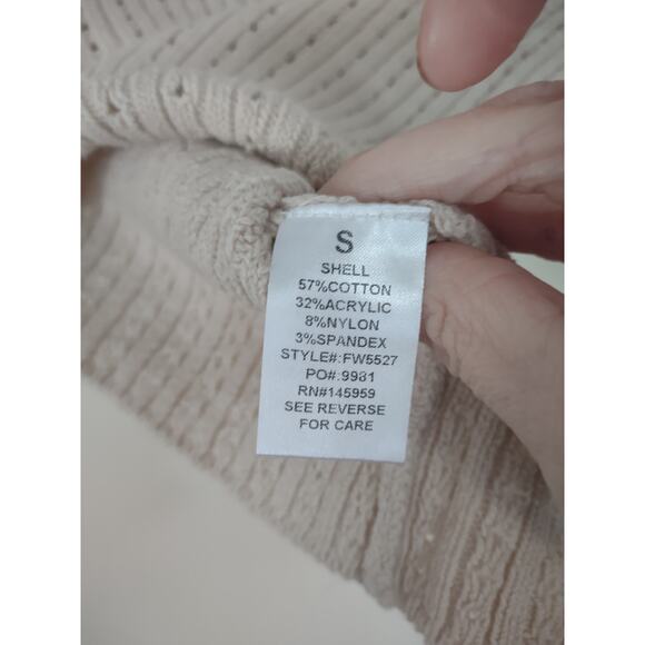 Ruby and Jenna Cropped Sweater Cream Size Small Lightweight Preppy - Picture 4 of 6